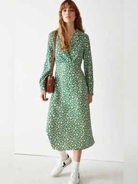 & Other Stories Apple Floral Midi Dress NWOT Green Fruit Wrap Size S Trad Wife